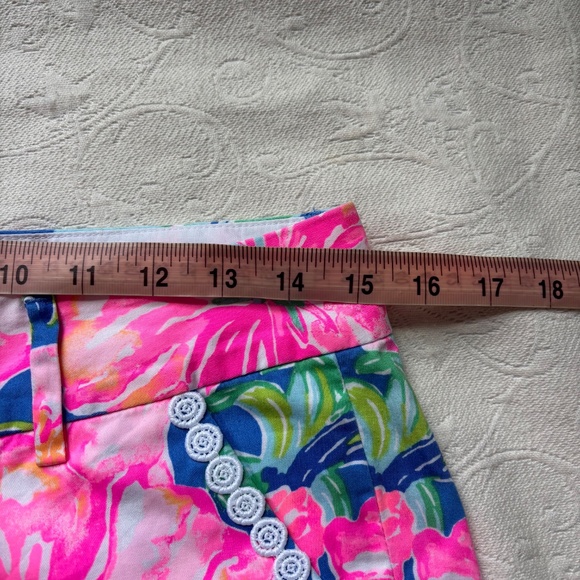 Lilly Pulitzer The Callahan Short 5" Inseam Size 2 - Picture 7 of 7